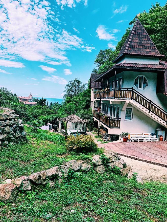 Guest House Chalet Agave Гагра Экстерьер фото
