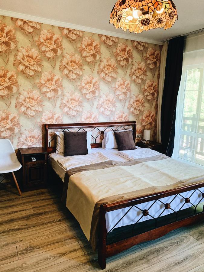 Guest House Chalet Agave Гагра Экстерьер фото